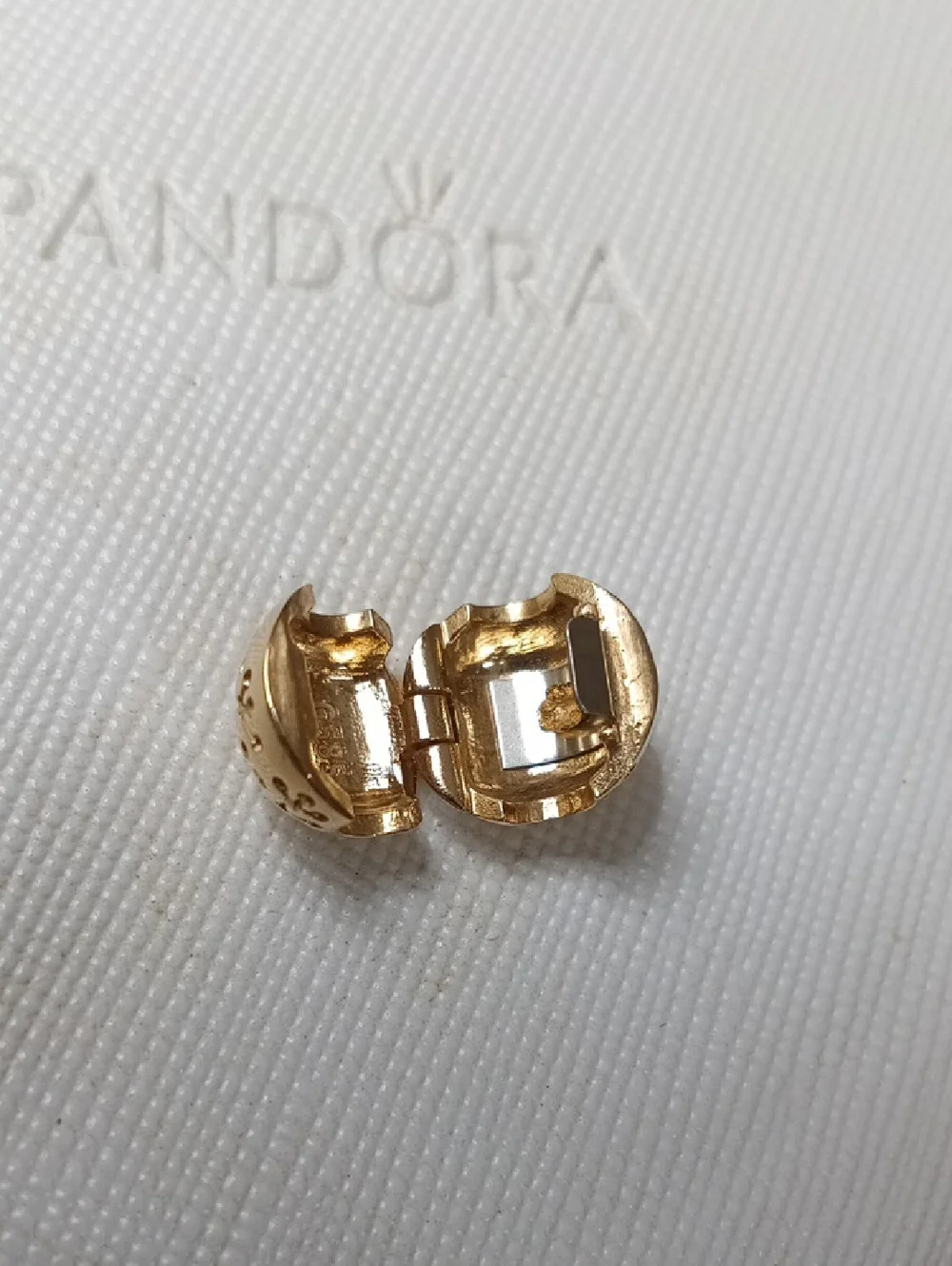 Pandora 14k Gold Clips Vintage 2016 Lucerne Clip ( One Clip Only)